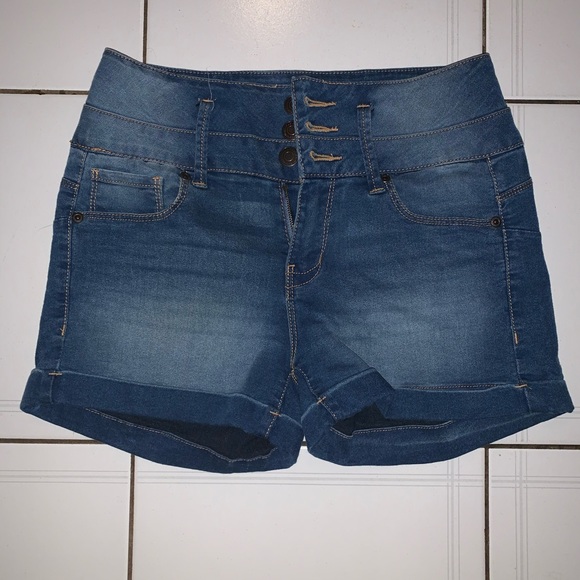 Jean Shorts - Picture 2 of 3